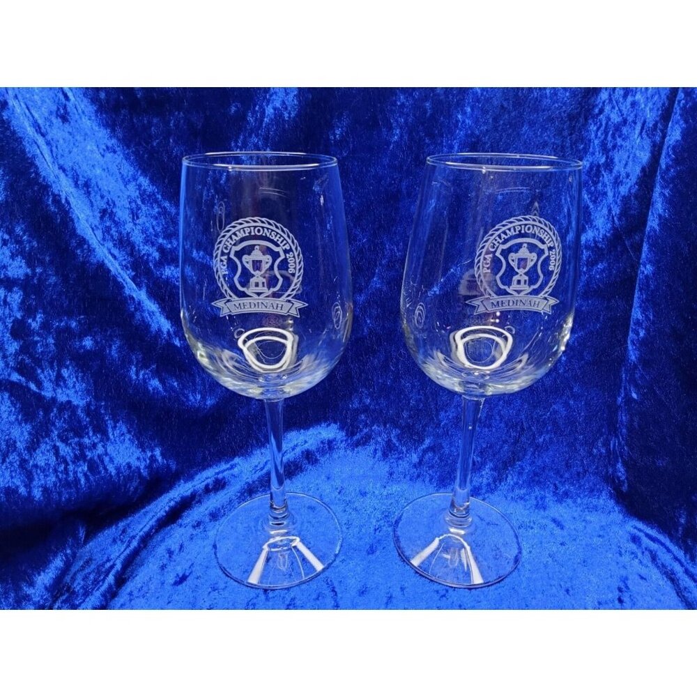 set of 2 collectors 2006 pga championship medinay etched crystal wine glasses.